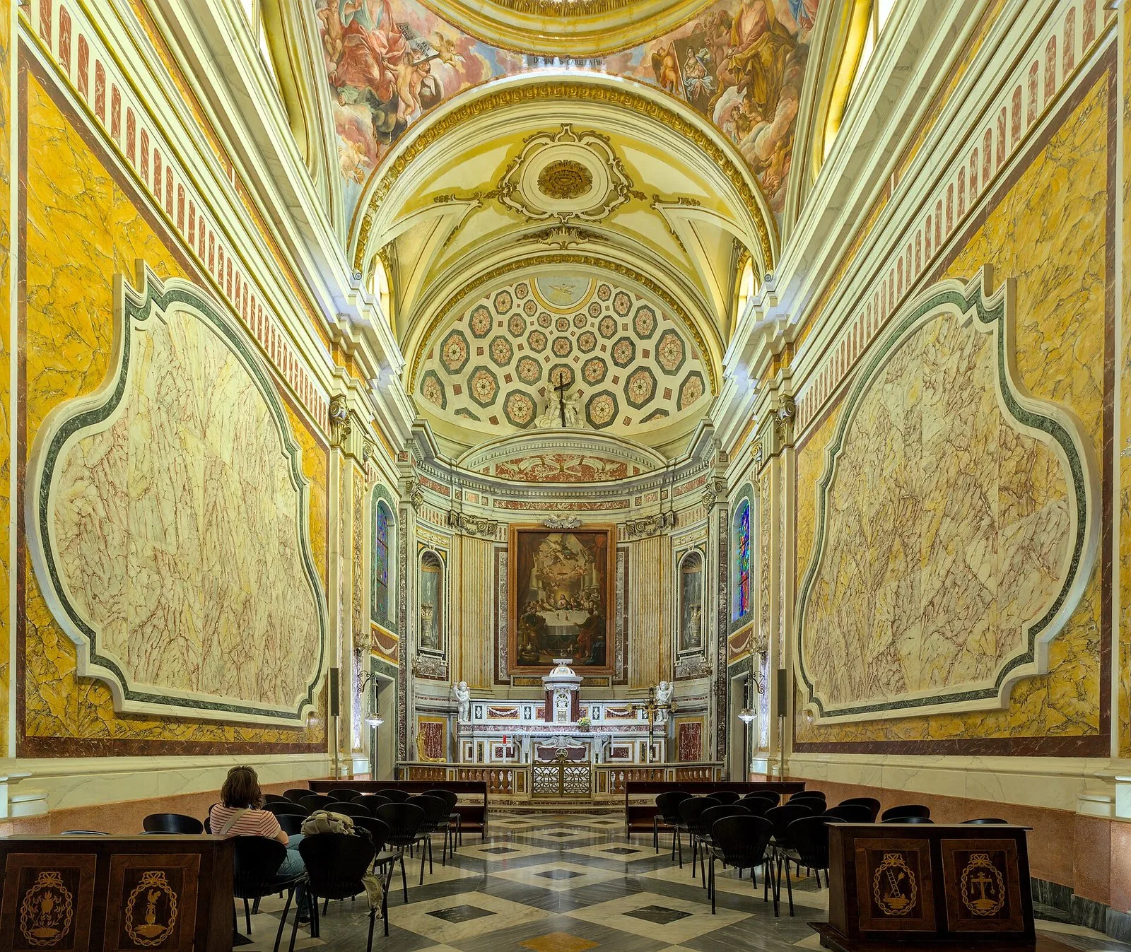 La navata della Basilica di San Martino a Martina Franca